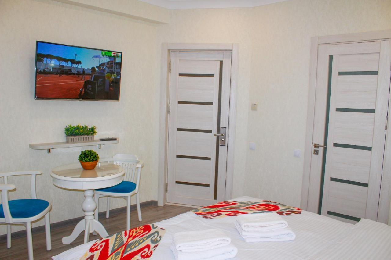 Hotel Taht Tashkent Luaran gambar